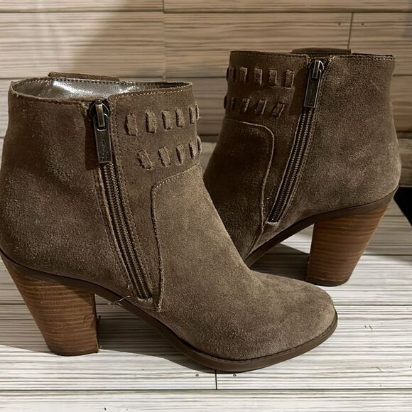 Jessica Simpson Chassis Suede Ankle Boot - Picture 6 of 11